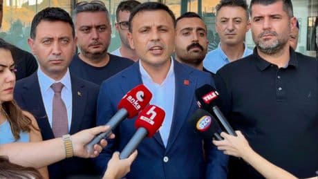 Özgür Çelik, Murat Çalık'ın ailesini ziyaret etti