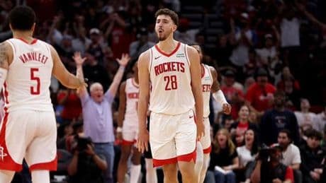 Alperen Şengün, 'triple-double'ın kıyısından döndü! Rockets seriyi uzattı