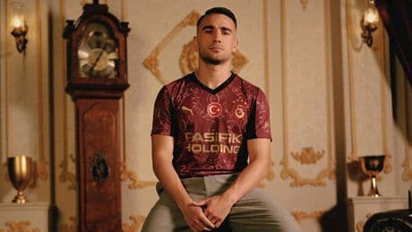 Galatasaray yeni sezon alternatif formasını tanıttı!