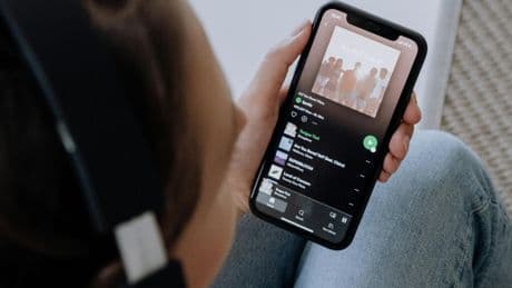 Spotify sube de precio por segunda vez en su historia: escuchar música sin anuncios es, desde ahora, un poco más caro
