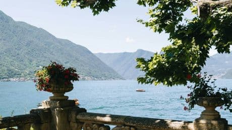 Quel ramo del lago che volge a Lecco, regno di quiete tra roccia e acqua
