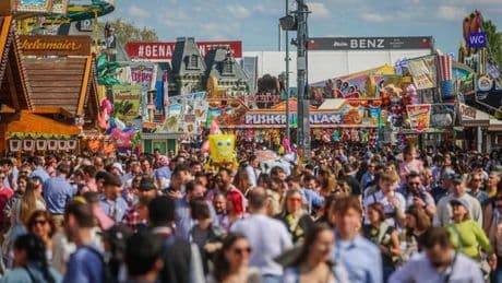 Cannstatter Wasen: Rekord beim Frühlingsfest: Warum die Massen zum Wasen kommen