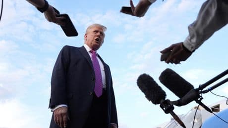 Trump asegura haber destruido una segunda lancha en aguas internacionales matando a "tres nacorterroristas venezolanos"
