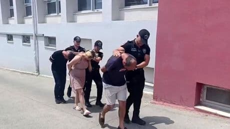 Adana'da zehir tacirlerine şafak baskını: 8 tutuklama