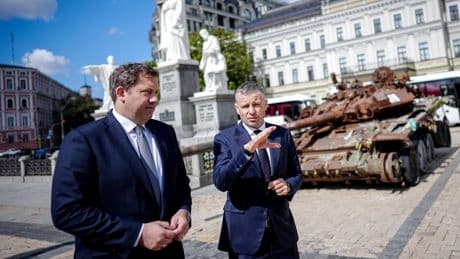 Trotz Geld-Streit in der Regierung - Klingbeil verspricht Ukraine weitere Milliarden