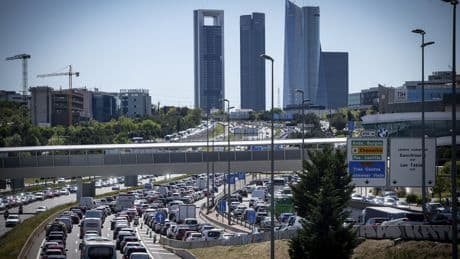 Los bufetes preparan la batalla legal de las eléctricas por el apagón