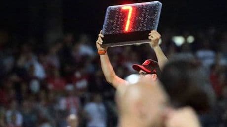 Start der Fußball-Saison: Warum wir uns auf immer längere Nachspielzeiten einstellen müssen