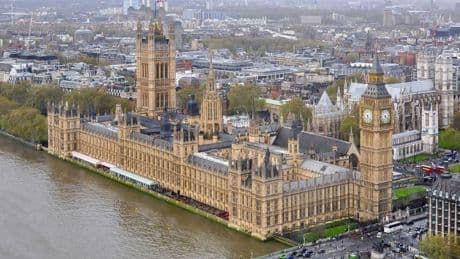 El aeropuerto de Bilbao suma una nueva ruta a Londres con Wizz Air