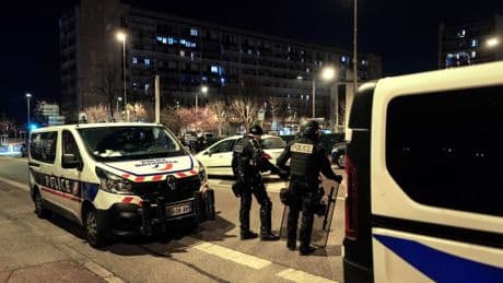 Comparution immédiate, fin de "l'excuse de minorité"... Ce que contient la loi sur la justice des mineurs