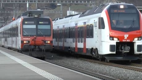"Abbassate la musica". E il 30enne sul treno finisce pestato dai "maranza" egiziani