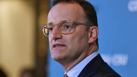 Israel: Jens Spahn verteidigt Friedich Merz gegen Kritik am Waffenexport-Teilstopp