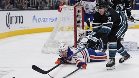 Leafs acquire defenceman Henry Thrun from Sharks