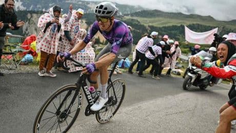 Tour de France 2025 : le résumé de la victoire de Ben O’Connor au sommet du col de la Loze, lors de la 18ᵉ étape