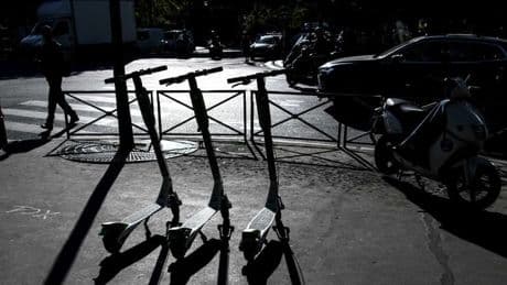 Toulouse: un conducteur de trottinette meurt percuté par un TER