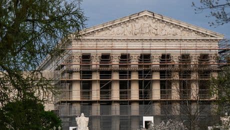 Supreme Court to Hear Arguments on Trump Plan to End Birthright Citizenship