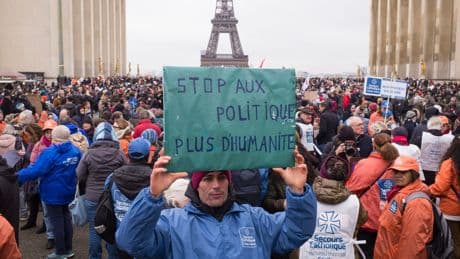Crise politique : l’Église catholique doit-elle prendre la parole ?