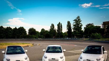 Fiat 500 con la versione ibrida Mirafiori torna a produrre. L’abbiamo guidata: ecco come è fatta