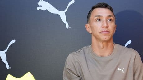 Muslera, imza gününde taraftarla buluştu!
