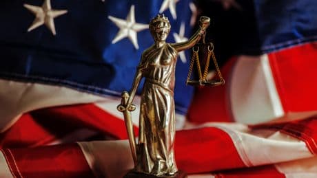 Los socios de las 'Big Law' ganan más que los CEO de Wall Street