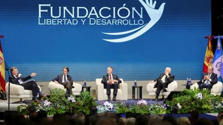 "No estamos tan organizados como los populistas": la cumbre de expresidentes de España y América contra las autocracias