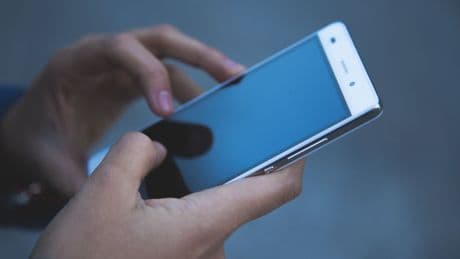 El apagón contagia a las redes de telefonía: se inhabilitan las llamadas