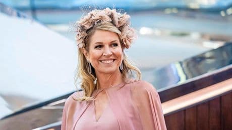 Máxima viert 54e verjaardag: ’Zou zo catwalk op kunnen als model’