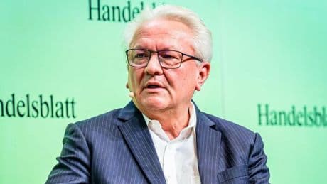 Wirtschaftsfaktor Rüstung : „Zeitenwende in der Beschaffung“ – Rheinmetall-Chef Papperger kündigt höhere Kapazitäten an