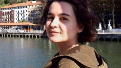 La doctora ucraniana que aprendió español en un año y ahora se prepara para ser inmunóloga