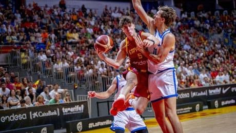 Victoria de bálsamo para España con un gran Mario Saint-Supéry (87-73)