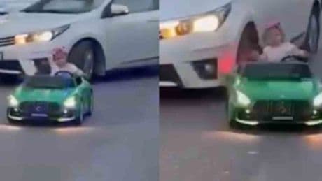 Akülü araca otomobil çarptı: "Bir anı kalsın istedik"
