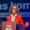 Diagnose nach Zufallsbefund: NRW-Bauministerin Scharrenbach kämpft gegen Krebs