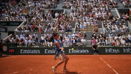 La invitada Lois Boisson ilusiona a la Francia: la peor clasificada en cuartos de 'Grand Slam' en ocho años