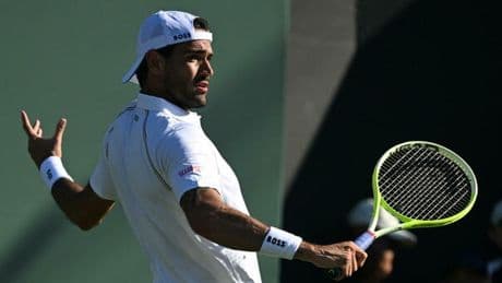 Berrettini si ritira? L'azzurro dopo Wimbledon: «Stare in campo così non è quello che voglio». Le parole e la sconfitta al primo turno