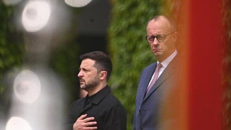 Ukraine-Gipfel: Wolodymyr Selenskyj kommt zum Ukrainegipfel nach Berlin