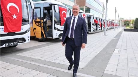 AKP’li Sultangazi Belediye Başkanına "sınırsız yetki" yargıdan döndü