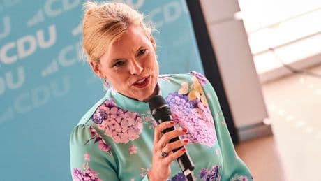 "Compact"-Foto mit Klöckner: CDU-Politikerin fordert sofortige Löschung