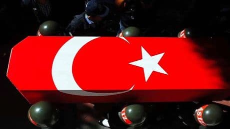 Uzman çavuş yıldırım düşmesi sonucu şehit oldu