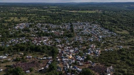 Dans le Lot, une rave-party illégale en cours depuis mercredi rassemble 10 000 participants