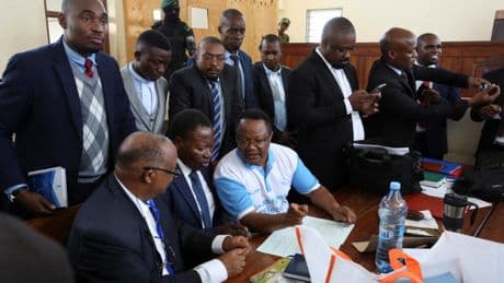 En Tanzanie, l'opposant Tundi Lissu affiche sa combativité devant la justice
