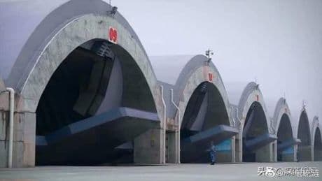 Super hangar per i bombardieri russi: ora Putin pensa allo scudo cinese