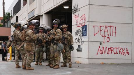 De inzet van de National Guard lijkt voor Trump ‘een teen in het water’ om te kijken hoe ver hij kan gaan