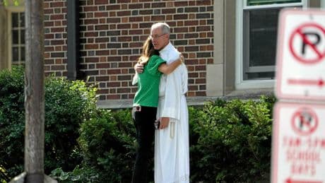 Ce que l’on sait de la tuerie de Minneapolis, qui a visé des enfants dans une église