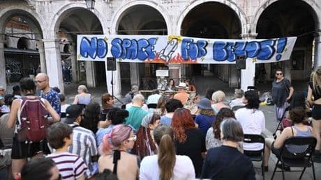 À Venise, la résistance contre le mariage du “Roi-Soleil” Jeff Bezos s’organise