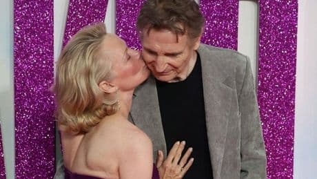 Pamela Anderson y Liam Neeson, pareja sorpresa del verano en Hollywood