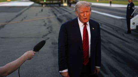 El Gobierno de Trump exigirá depósitos de hasta 15.000 dólares a viajeros de ciertos países para recibir una visa de turismo o negocios