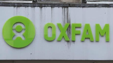 Einkommensungleichheit: Oxfam: Manager-Gehälter überdurchschnittlich stark gestiegen