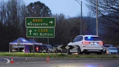 Naam en foto van vermoedelijke schutter Australië gedeeld: ’soevereine’ Dezi Freeman vlucht zwaarbewapend de bush in