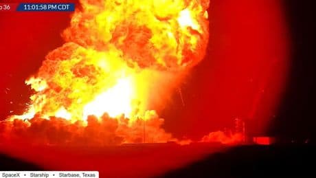 Starship, el gigantesco cohete de Elon Musk, explota en tierra durante la preparación para la décima prueba de lanzamiento