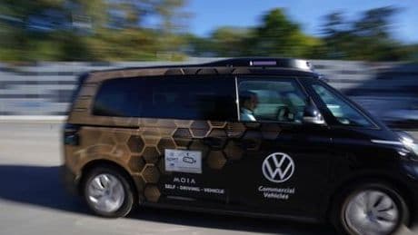 Volkswagen und Uber wollen Robotaxis in den USA einsetzen