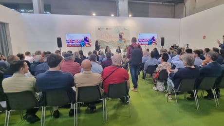 Al salone del libro, tra razziste e manganelli